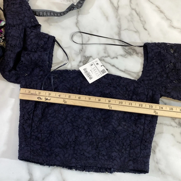 Zara Crop Top Womens‎ Size Small Navy Blue Lace Floral Smocked Square Neckline - Picture 7 of 8